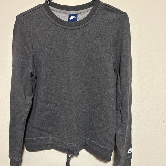 Nike Tops - Nike Gray Crewneck Sweatshirt